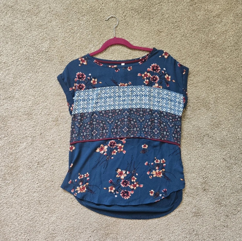 BOGO Xhilaration Floral Print Short Sleeve Top Size S - Picture 4 of 7